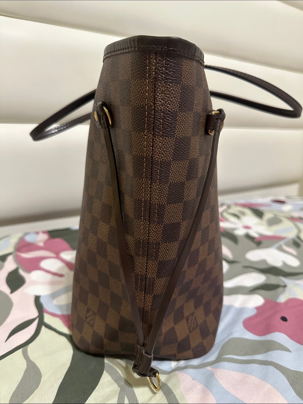 Louis Vuitton Damier Ebene Neverfull MM - Picture 3 of 15